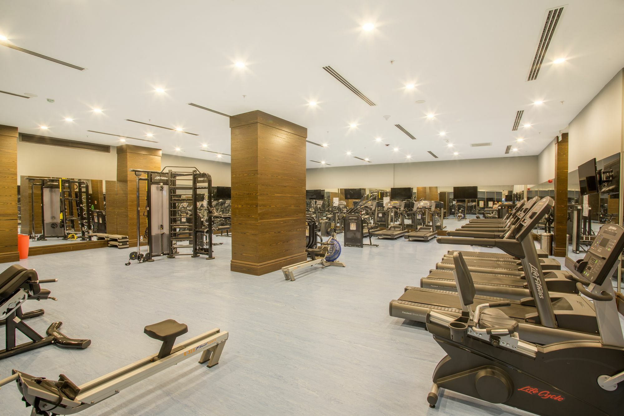 Sky Business Hotel Antalya Buitenkant foto